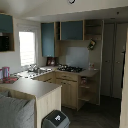 Campingplatz Bungalow 3ch 2sdb 8 Pers. Les Mathes
