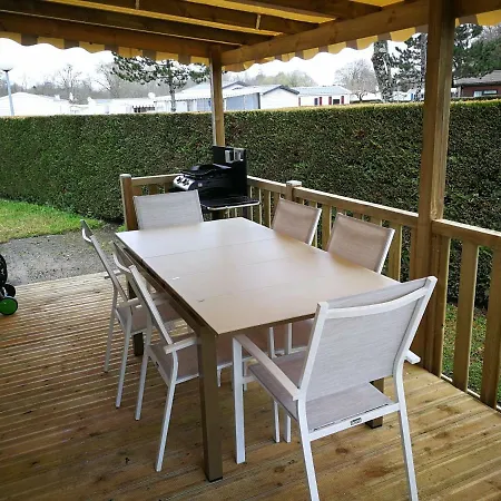 Campingplatz Bungalow 3ch 2sdb 8 Pers. *